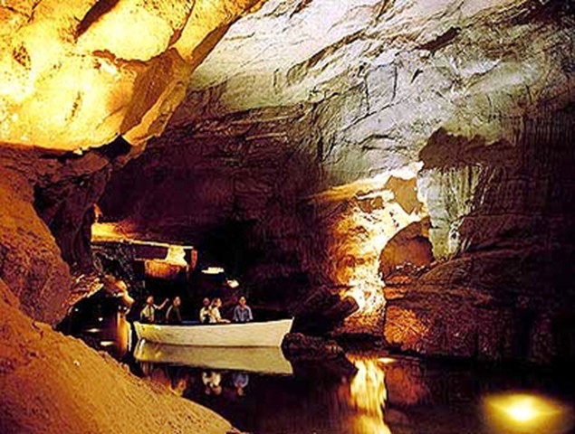 Coves La Vall d'Ux�